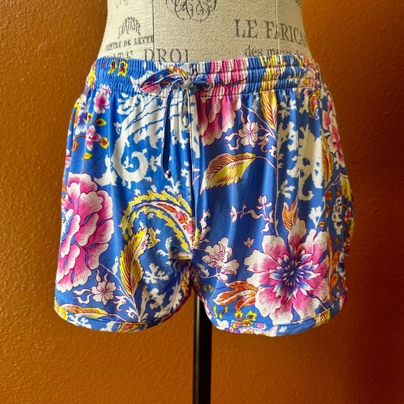 Etro Milano Floral Drawstring Shorts Size Large Excellent Condition! - Picture 2 of 10